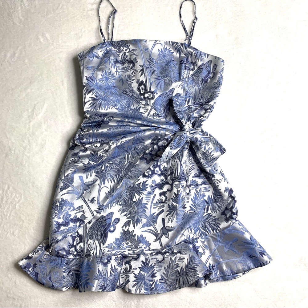 Dress - Picture 2 of 4
